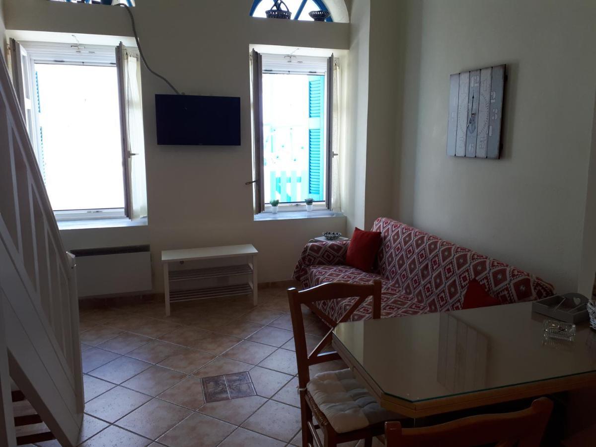 Roula's Suites Ándros Extérieur photo